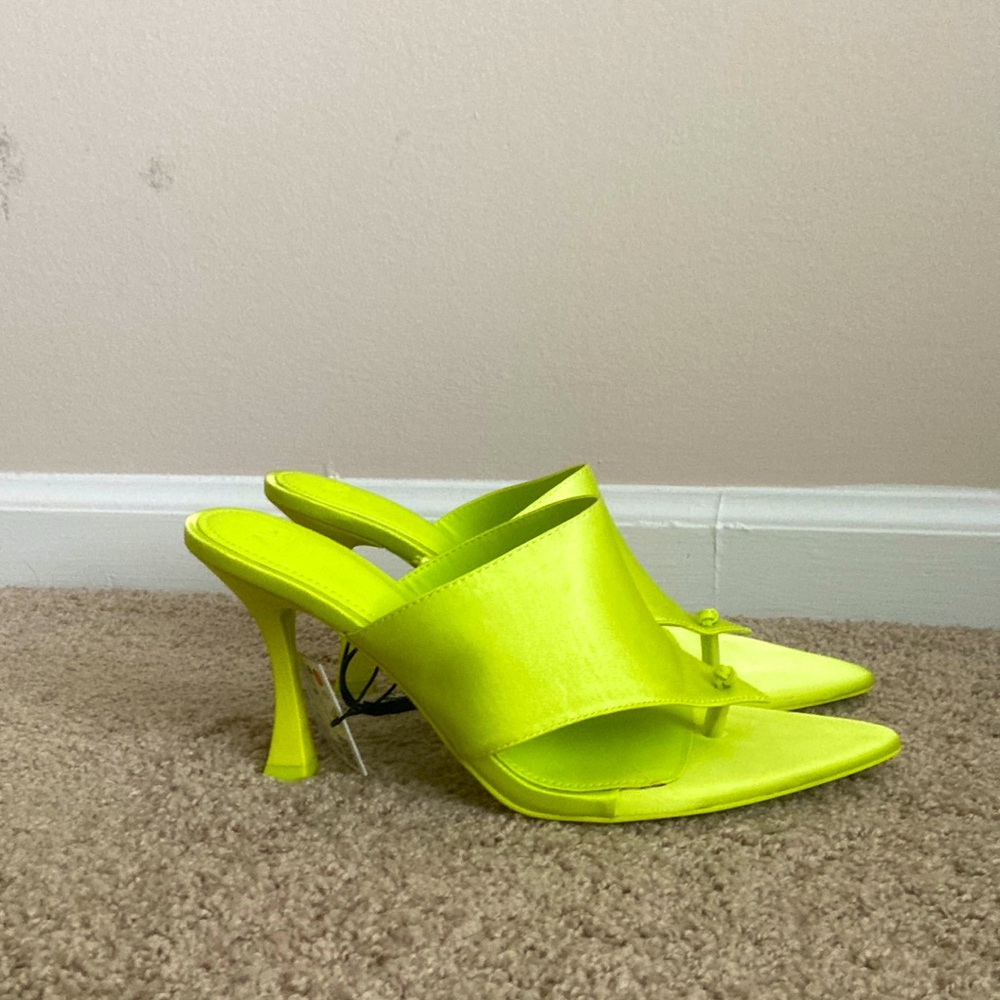 Zara Satin Green Heel Sandel size 7 1/2